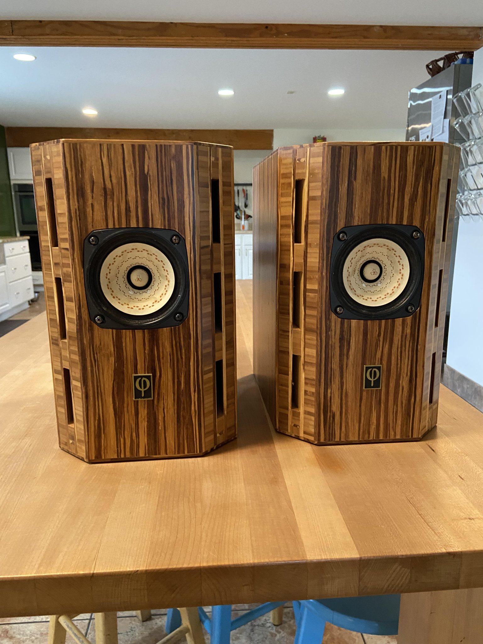 speakers.jpg